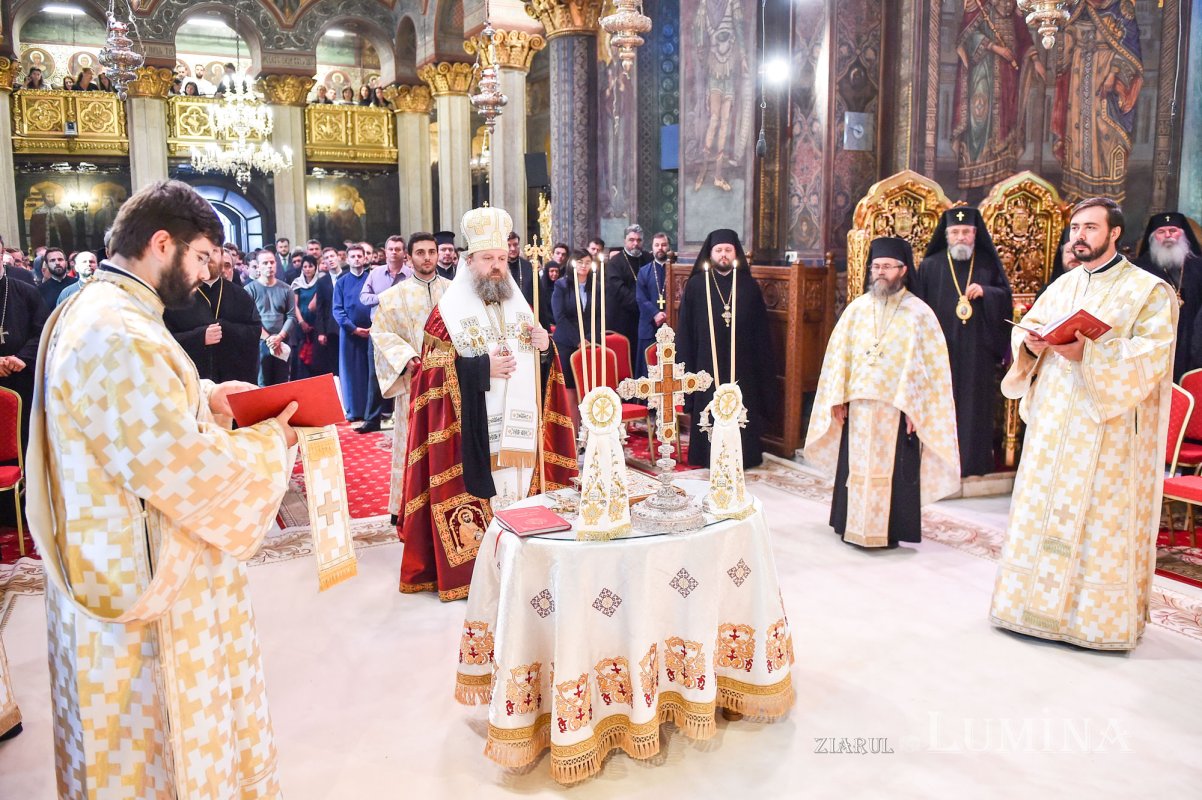 Patriarhul României a sărbătorit 9 ani de la întronizare 51929