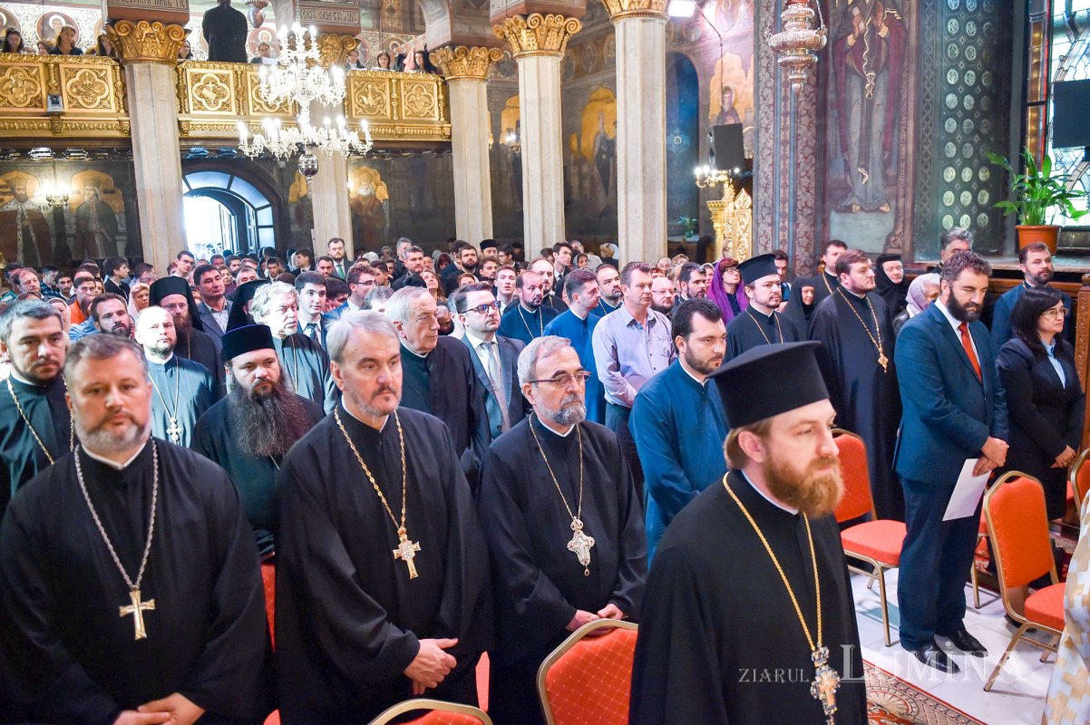Patriarhul României a sărbătorit 9 ani de la întronizare 51935