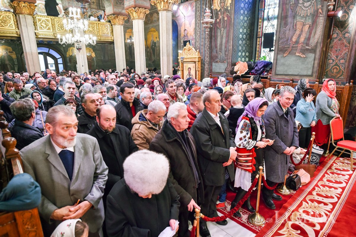 Început de an cu mulţumire şi binecuvântare 46823