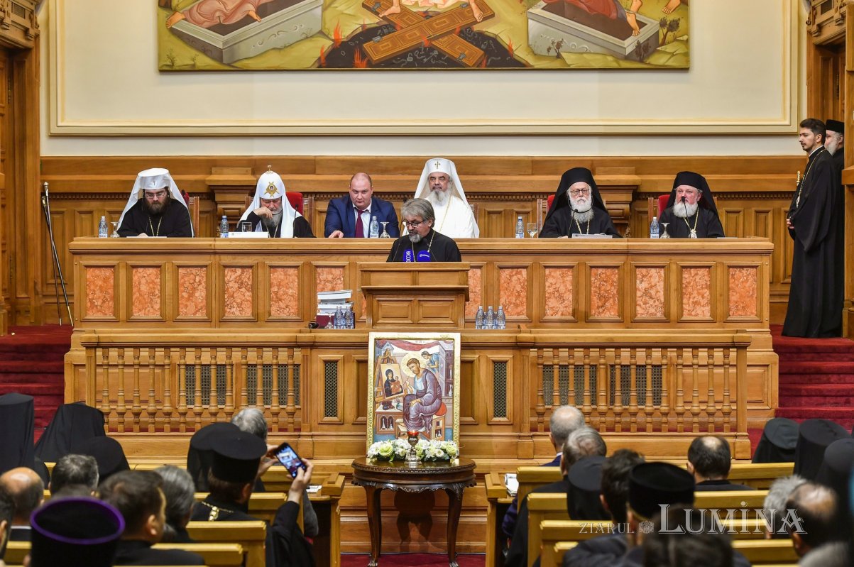 Ședința solemnă a Sfântului Sinod dedicată mărturisirii credinței în timpul regimului comunist 314584