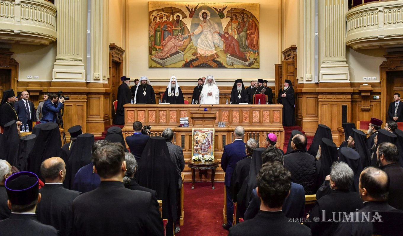 Ședința solemnă a Sfântului Sinod dedicată mărturisirii credinței în timpul regimului comunist 314615
