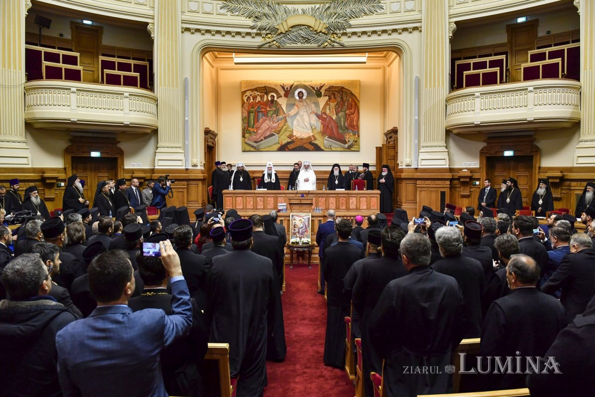 Ședința solemnă a Sfântului Sinod dedicată mărturisirii credinței în timpul regimului comunist 314616