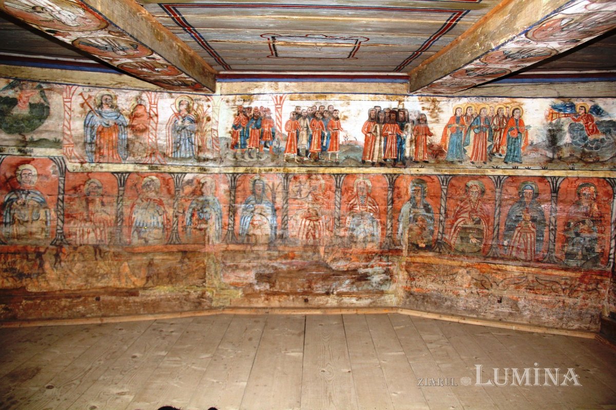 Biserica din Rogoz, coloana infinitului pe plaiuri maramureşene 25401