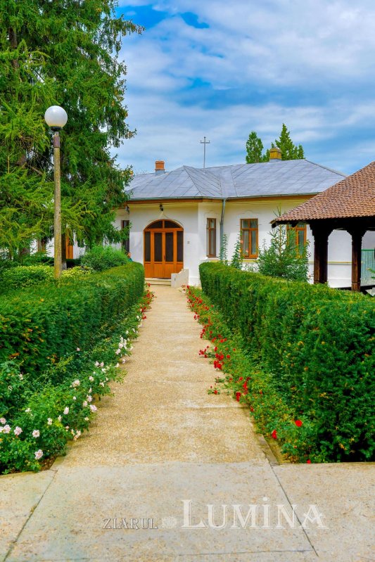 Minuni lucrate de Maica Domnului la Mănăstirea Țigănești 12661