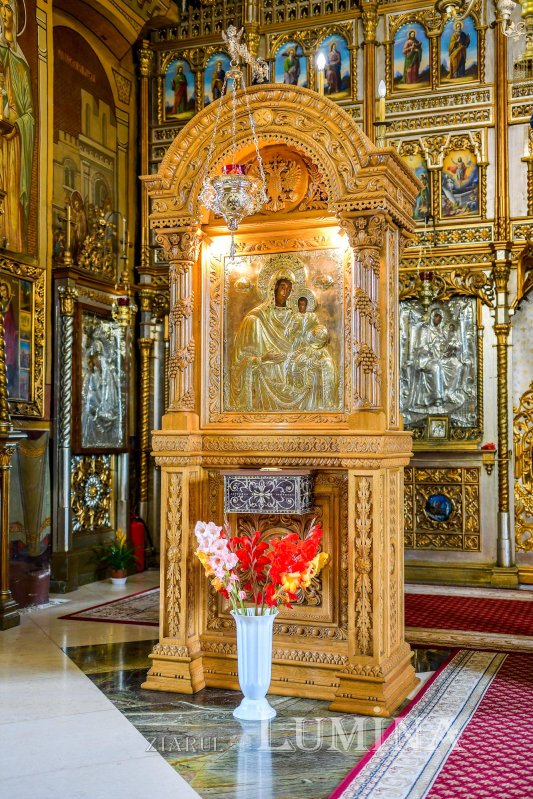 Minuni lucrate de Maica Domnului la Mănăstirea Țigănești 12665