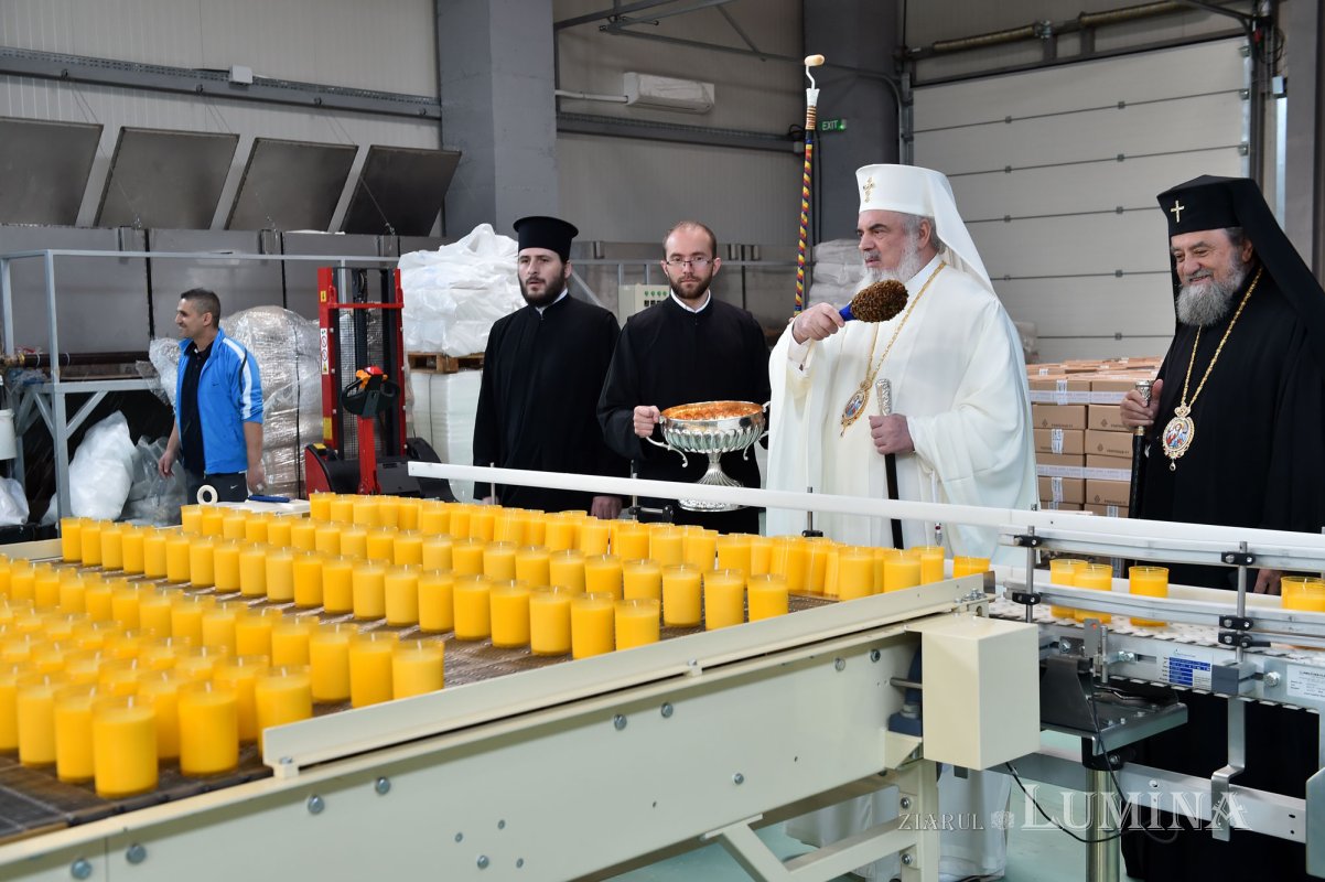 A început pregătirea Sfântului și Marelui Mir 111967