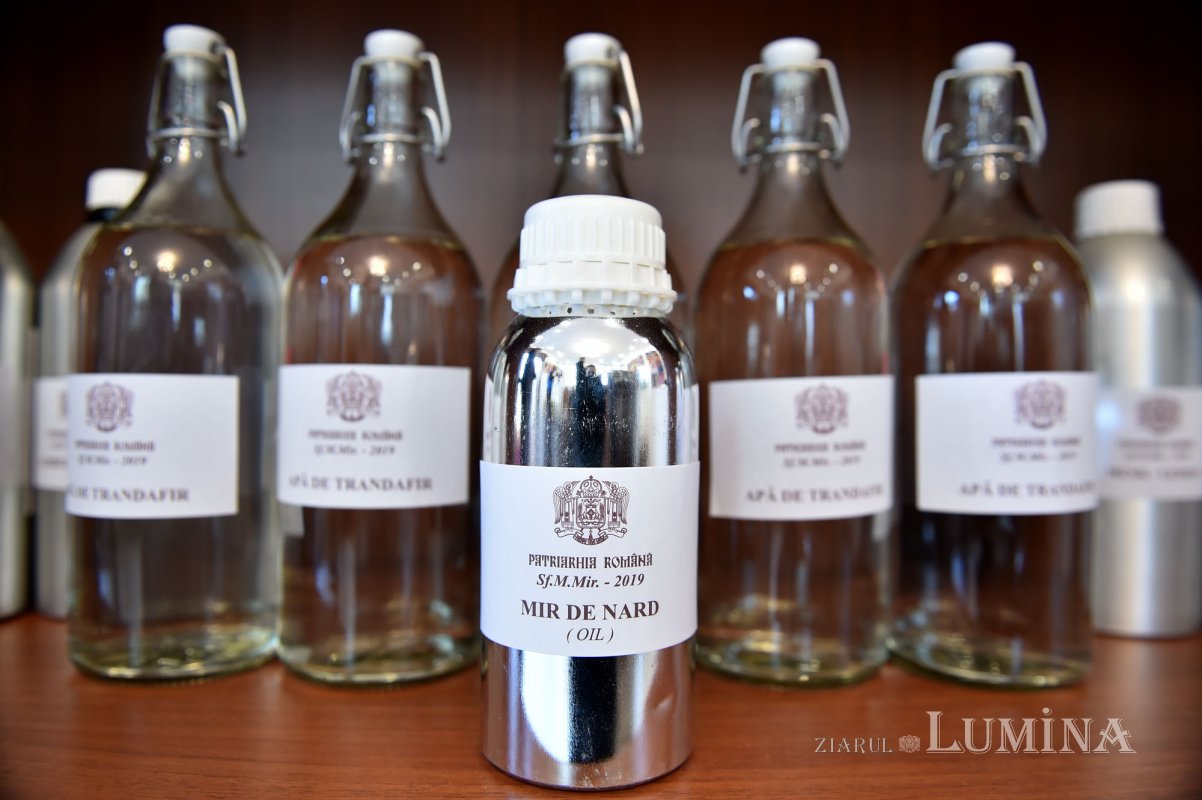 A început pregătirea Sfântului și Marelui Mir 111968