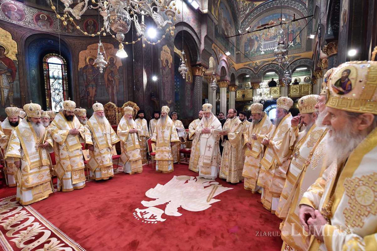 În Catedrala Patriarhală a fost sfințit Sfântul și Marele Mir 111731