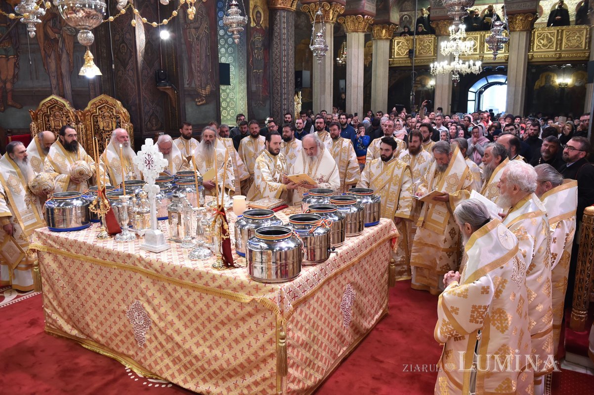 Sfântul și Marele Mir, împărtăşire a darurilor lui Dumnezeu  111652
