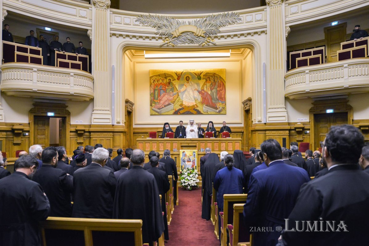 Conferință a clericilor prahoveni în Capitală  116090