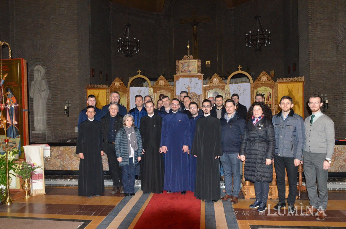 La Anvers, românii conjugă la prezent verbul „a învia” 116224