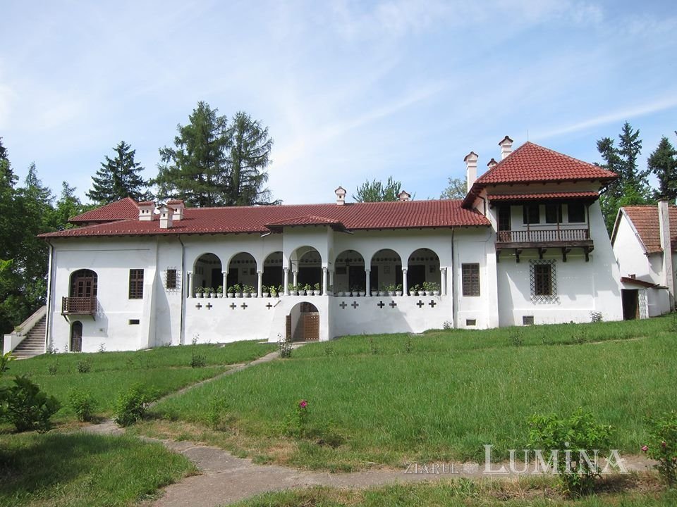 Memorie și istorie  în „Lanțul generațiilor” 117188