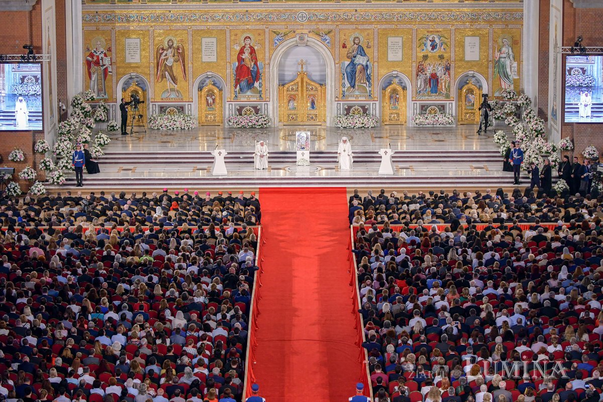 Papa Francisc a vizitat Catedrala Mântuirii Neamului 117590