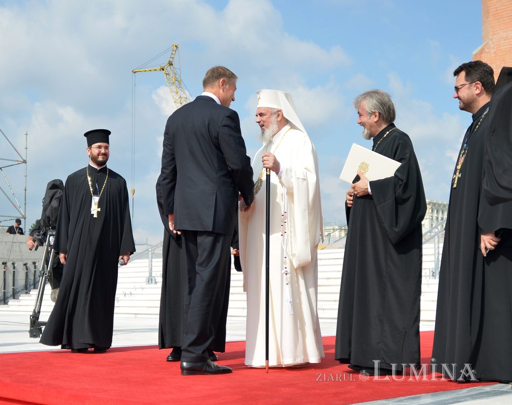 Papa Francisc a vizitat Catedrala Mântuirii Neamului 117594