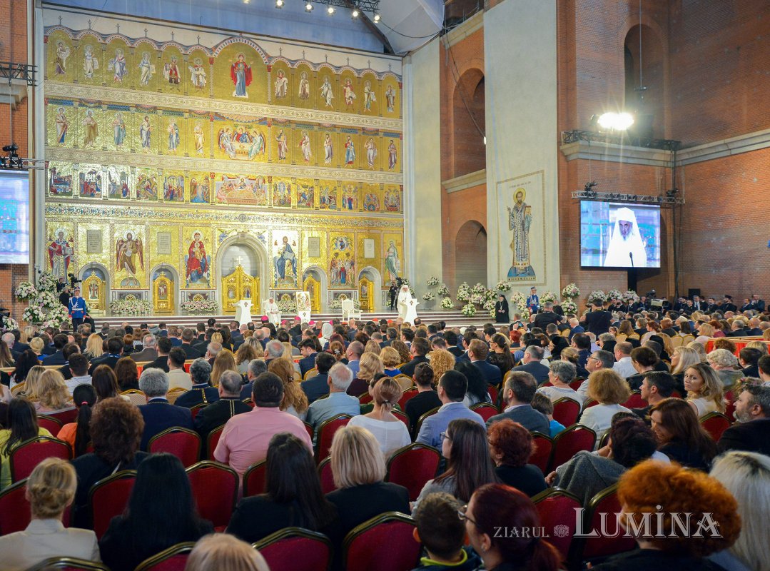 Papa Francisc a vizitat Catedrala Mântuirii Neamului 117596