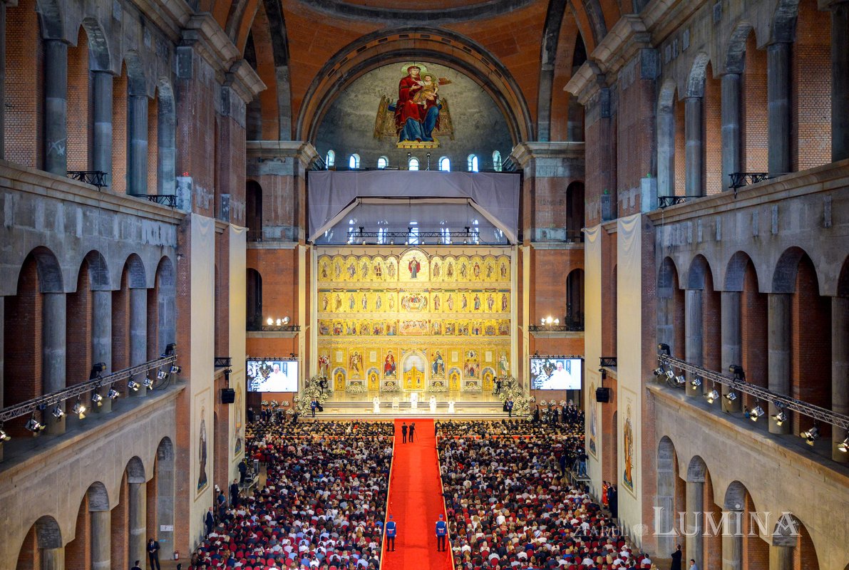 Papa Francisc a vizitat Catedrala Mântuirii Neamului 117597