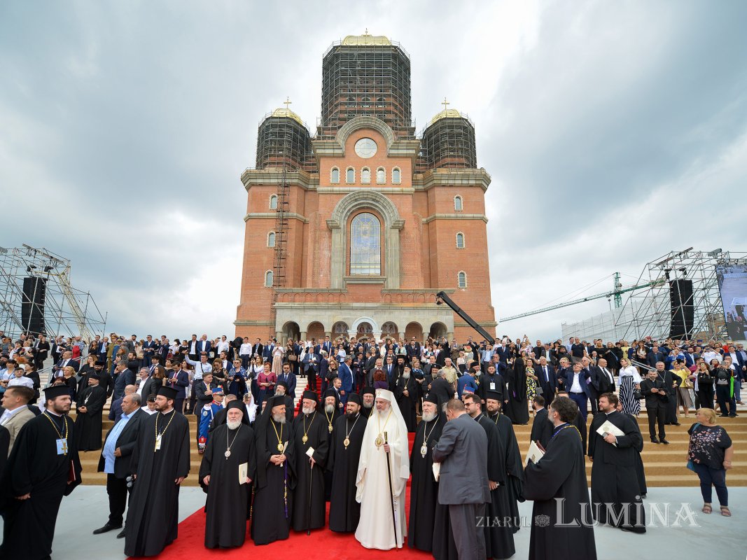 Papa Francisc a vizitat Catedrala Mântuirii Neamului 117598