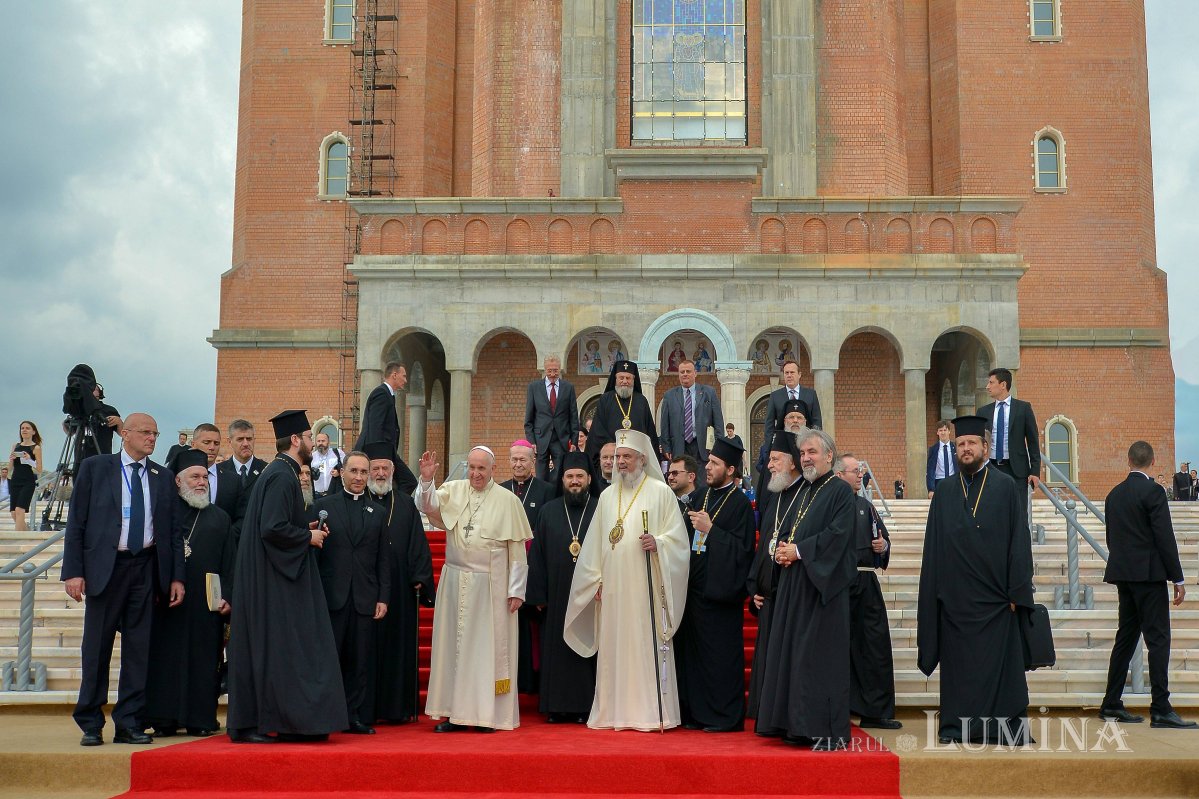 Papa Francisc a vizitat Catedrala Mântuirii Neamului 117601