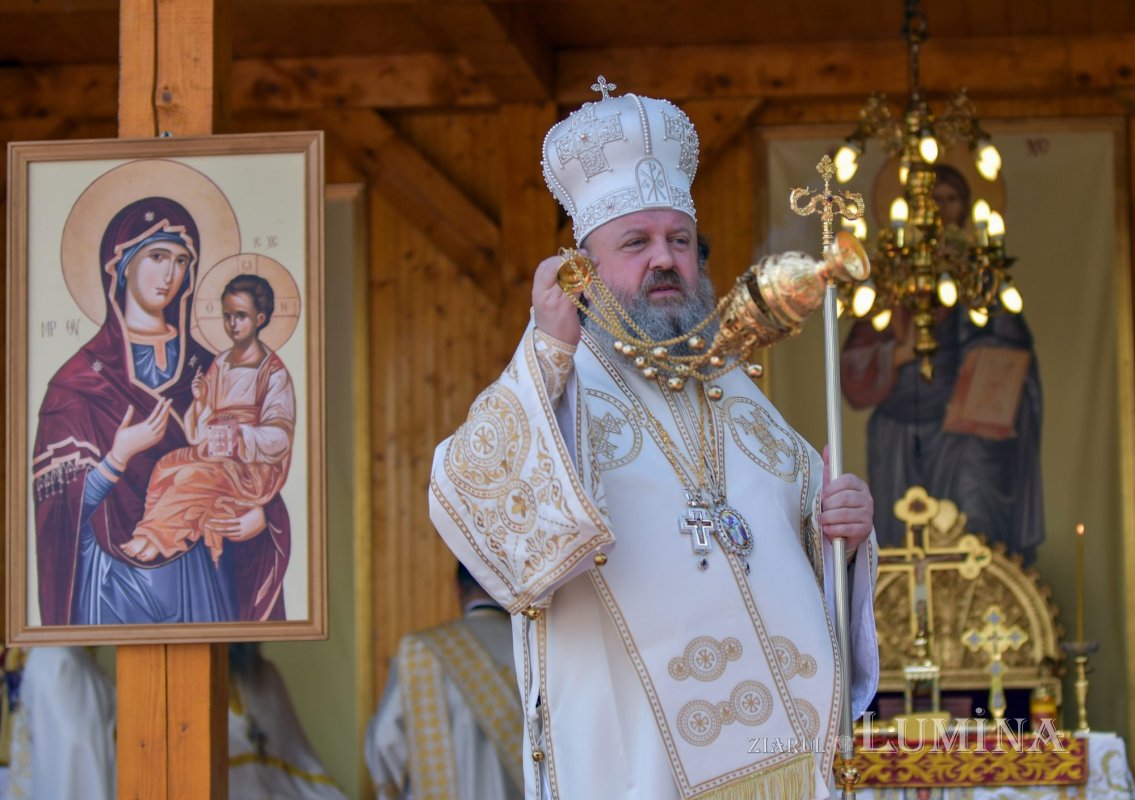 Praznic luminos la Paraclisul Catedralei Naționale 118004