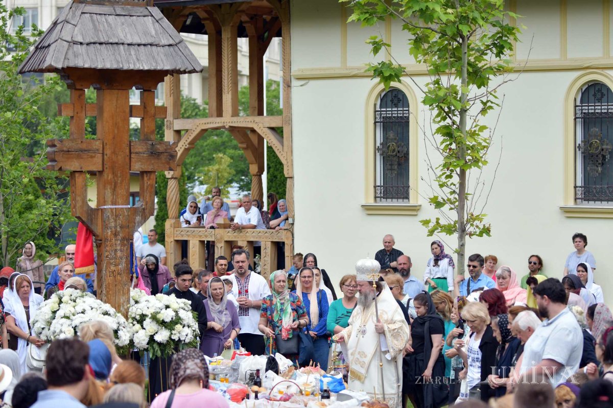 Praznic luminos la Paraclisul Catedralei Naționale 118005