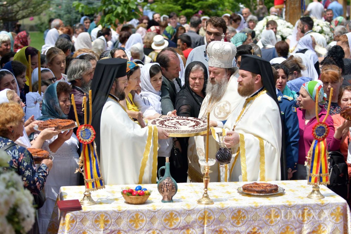 Praznic luminos la Paraclisul Catedralei Naționale 118008