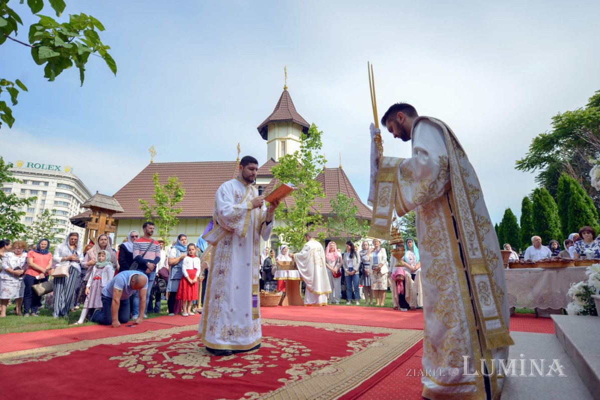Praznic luminos la Paraclisul Catedralei Naționale 118021