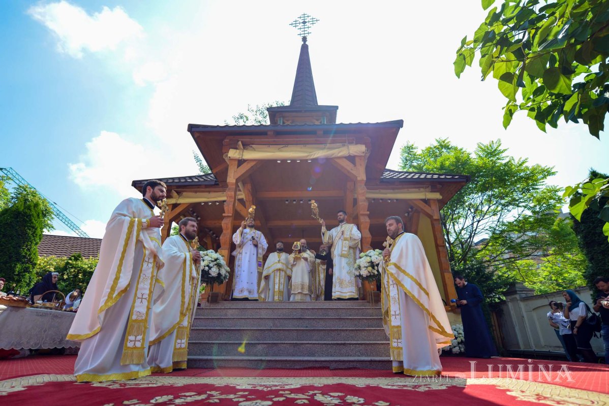 Praznic luminos la Paraclisul Catedralei Naționale 118025