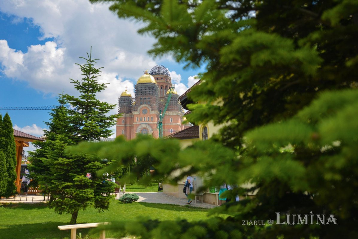 Praznic luminos la Paraclisul Catedralei Naționale 118036