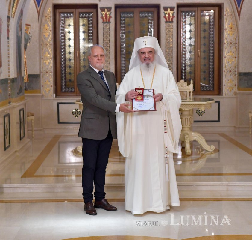 Recunoștință pentru promovarea Anului Centenar 119210