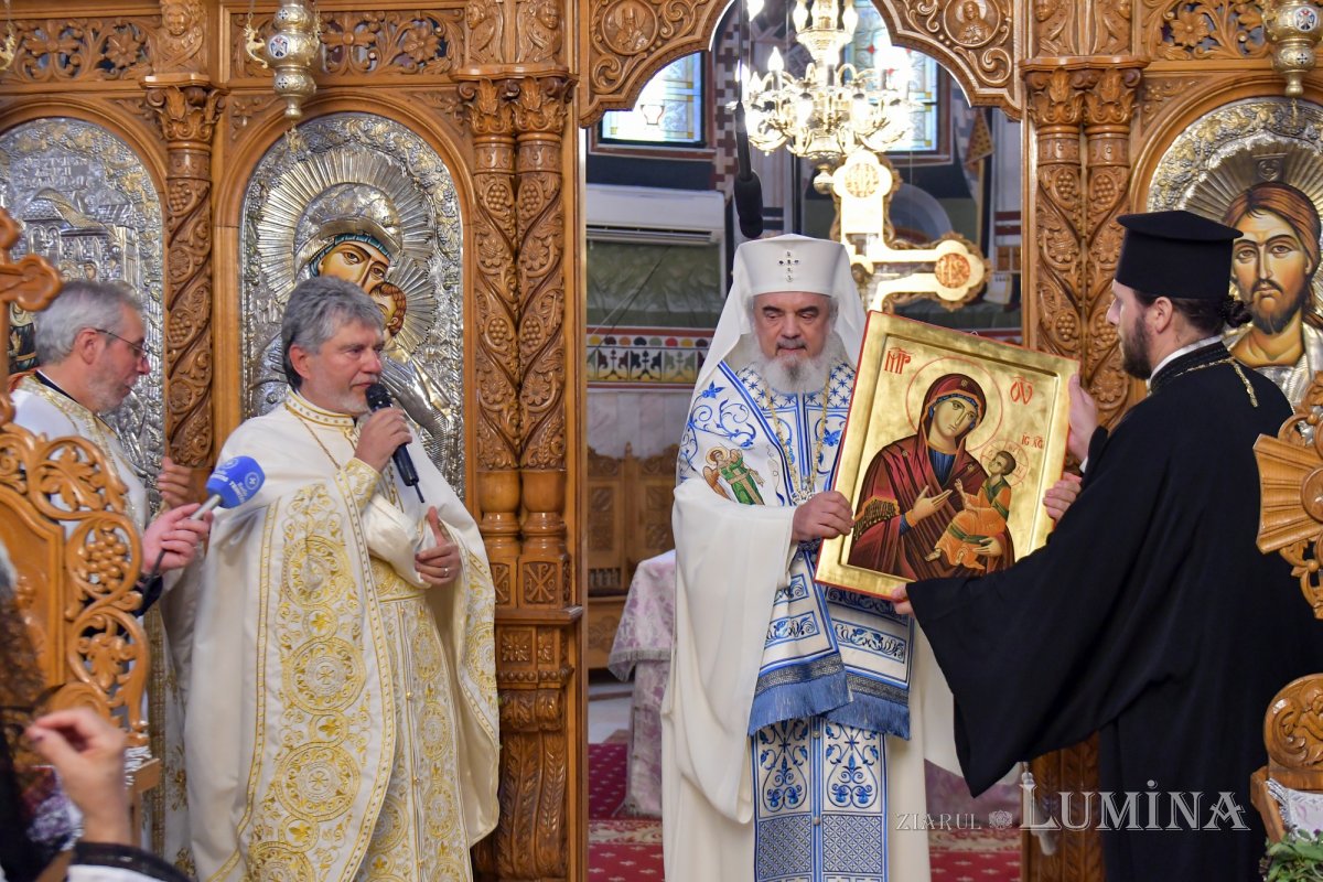 „Maica Domnului este icoana vie a Bisericii” 125701
