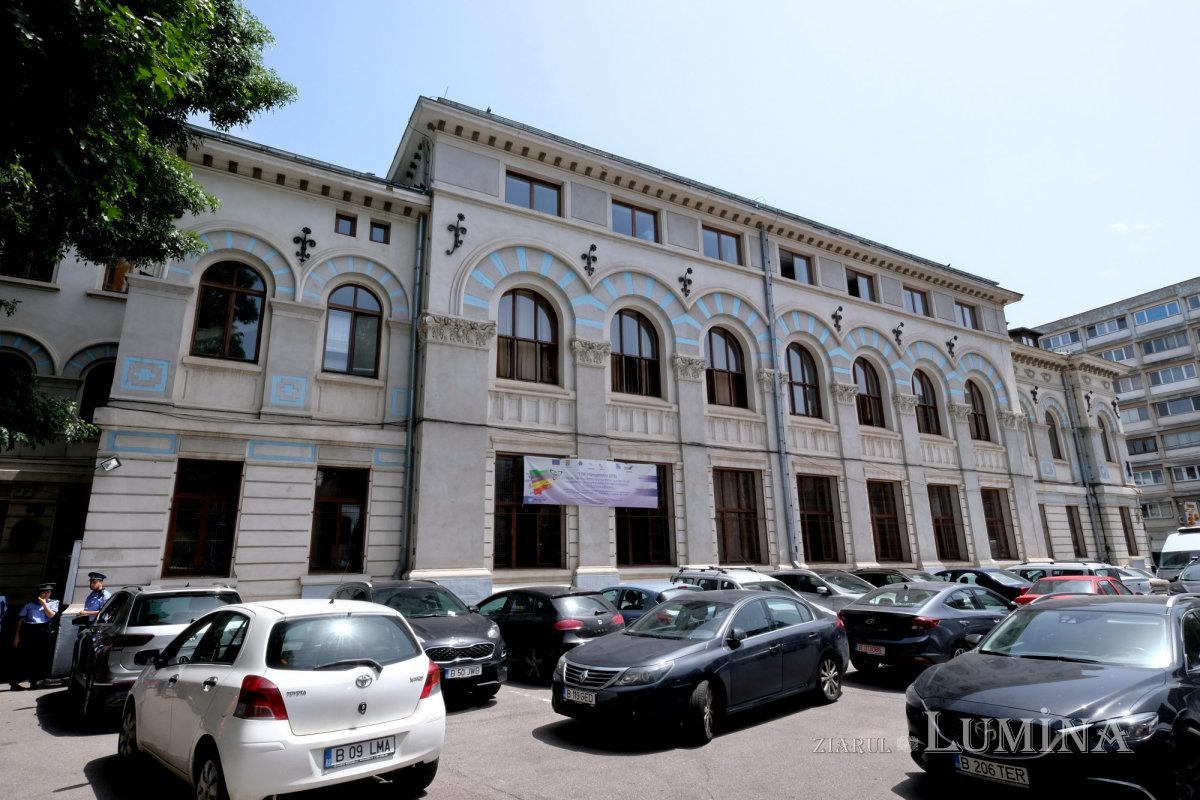 Învăţământul românesc şi provocările noului an școlar 125863