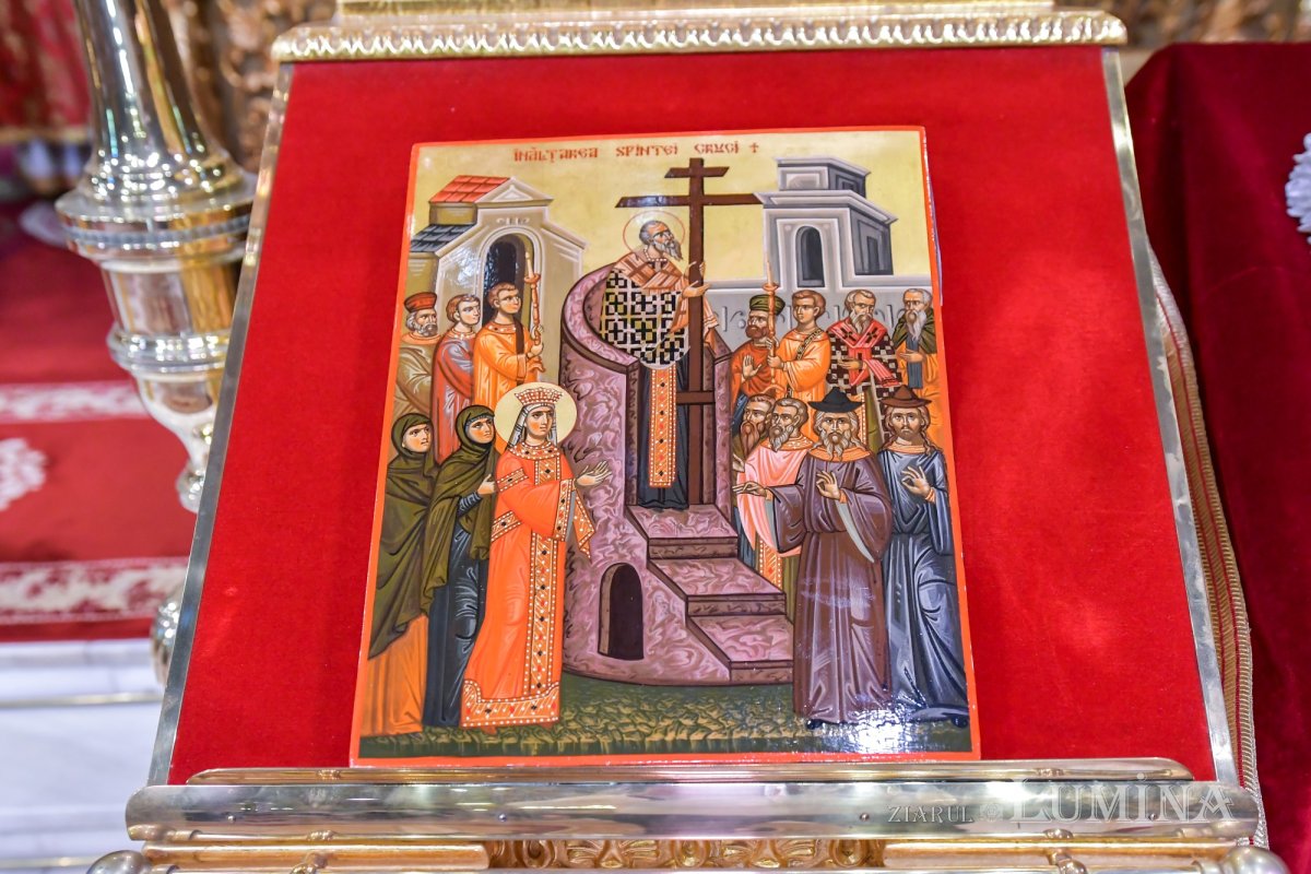 „Crucea este semnul unei lucrări dătătoare de viaţă” 126284