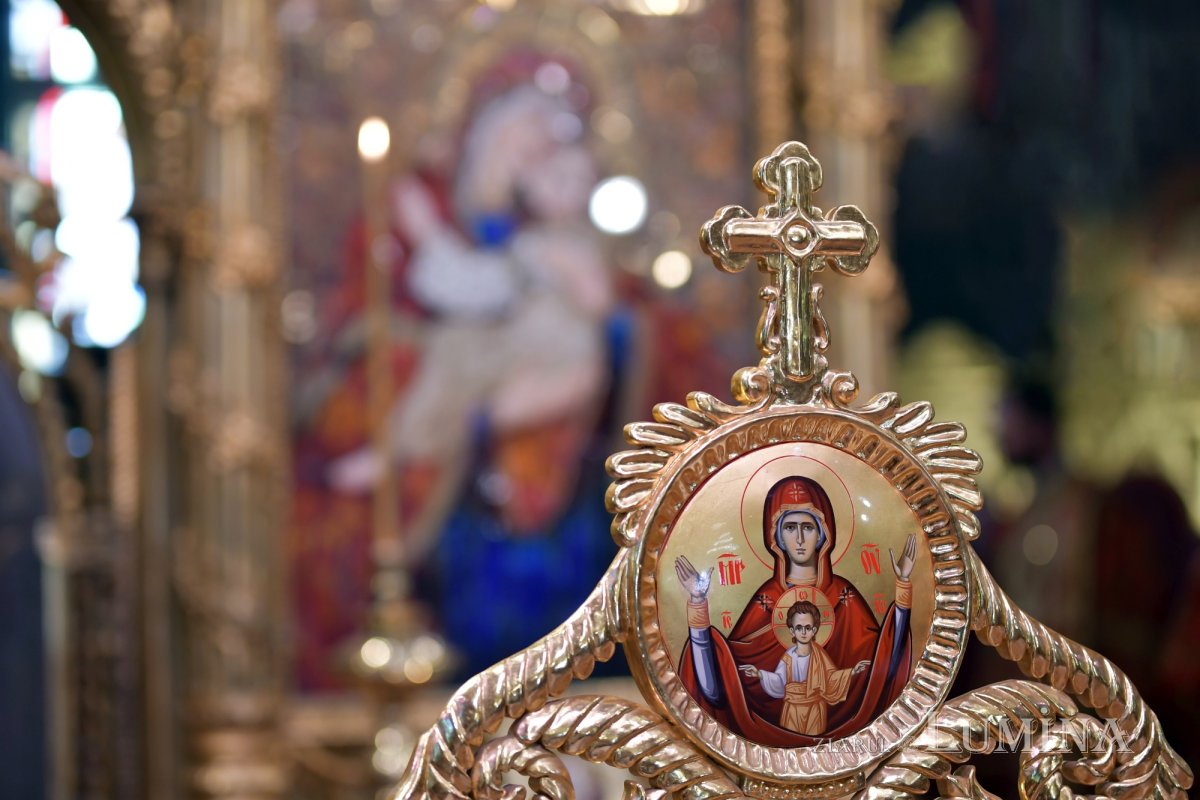 „Crucea este semnul unei lucrări dătătoare de viaţă” 126286