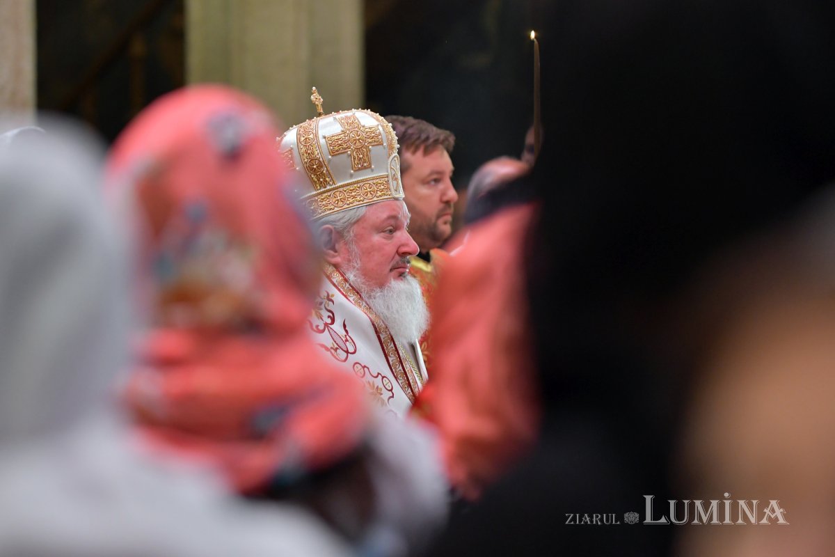 „Crucea este semnul unei lucrări dătătoare de viaţă” 126289