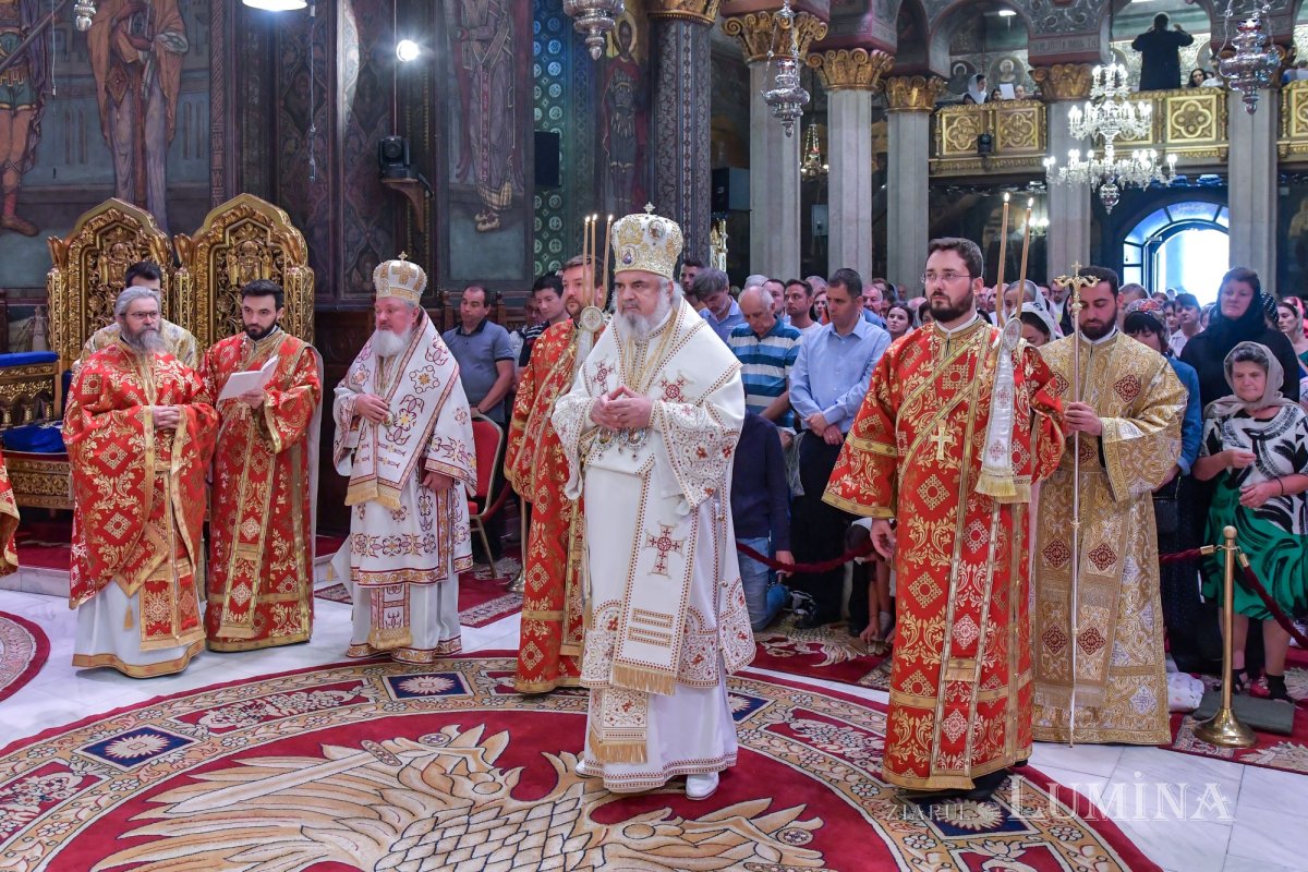 „Crucea este semnul unei lucrări dătătoare de viaţă” 126296