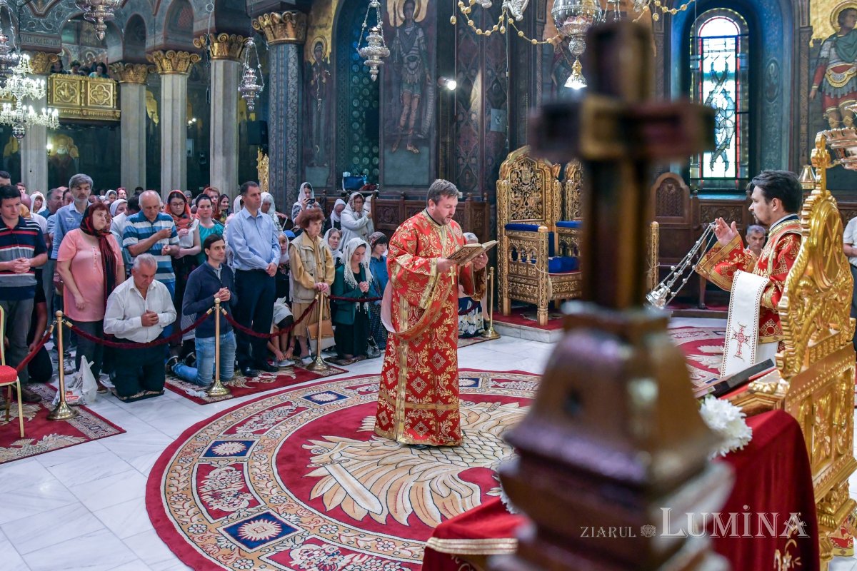 „Crucea este semnul unei lucrări dătătoare de viaţă” 126302