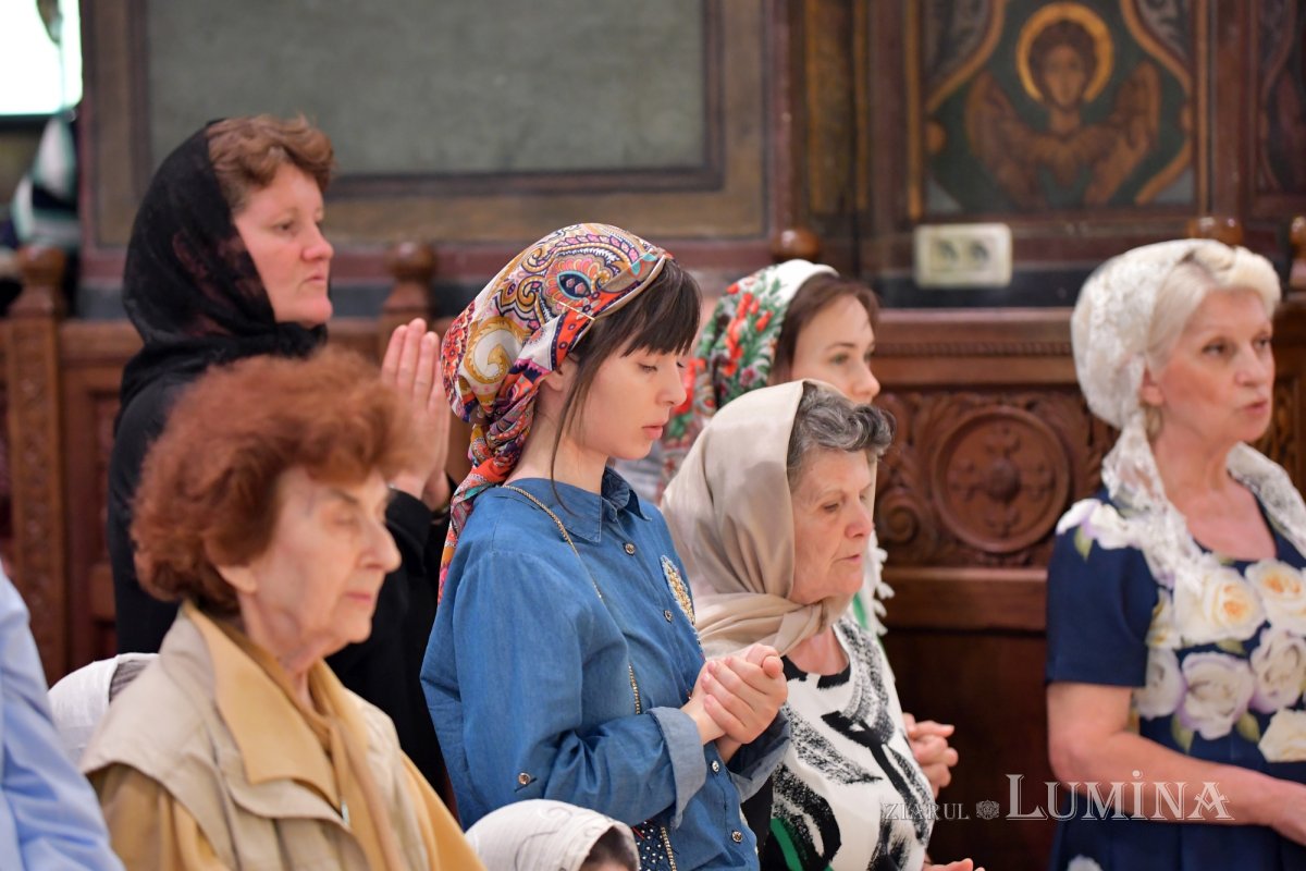 „Crucea este semnul unei lucrări dătătoare de viaţă” 126309