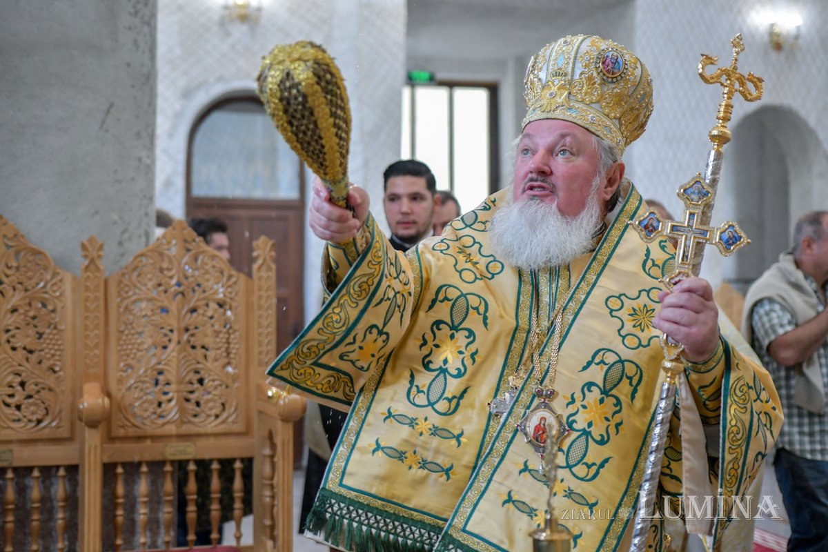 Sfinţire la Biserica „Sfântul Proroc Daniel” din Capitală 126509