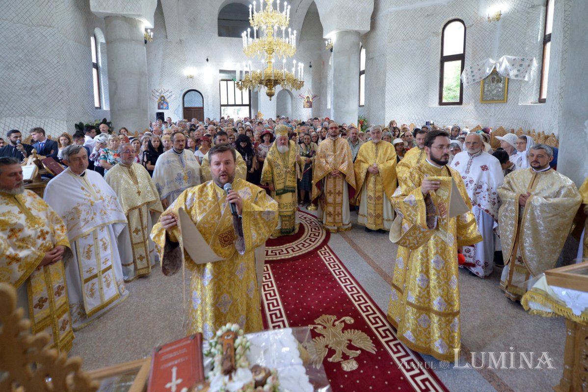 Sfinţire la Biserica „Sfântul Proroc Daniel” din Capitală 126514