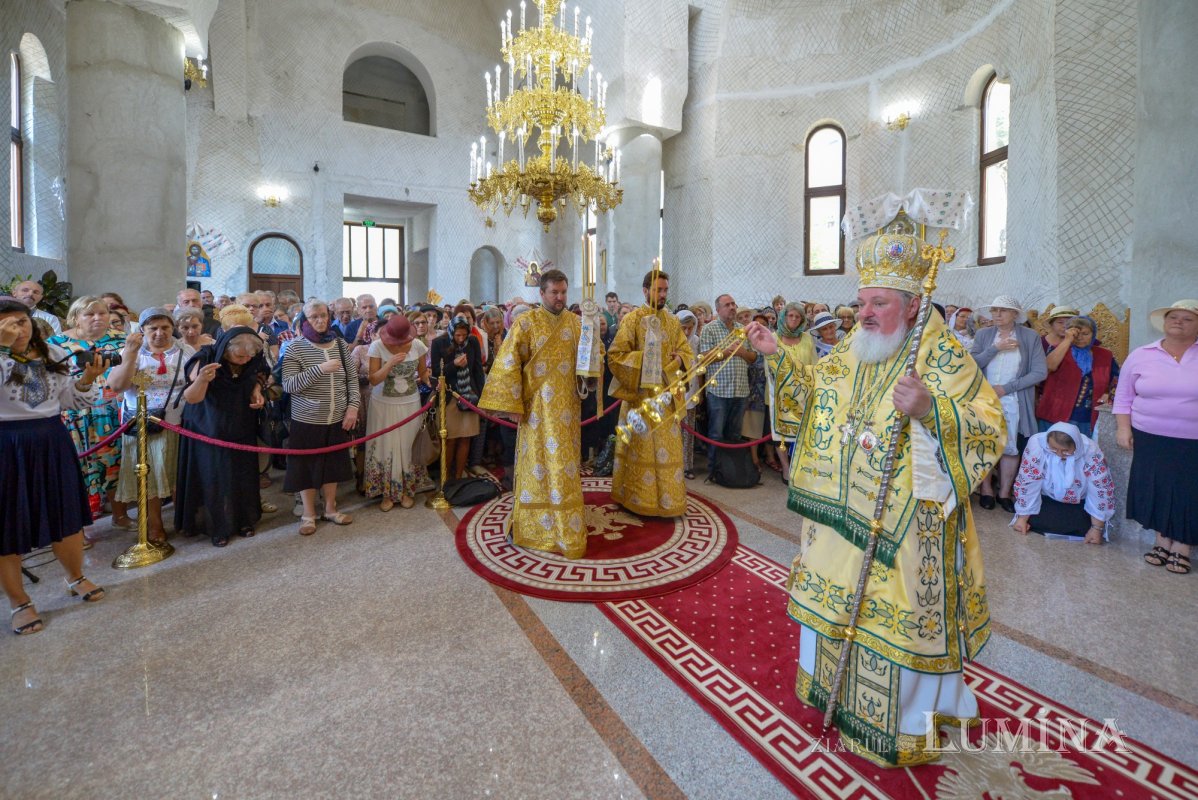 Sfinţire la Biserica „Sfântul Proroc Daniel” din Capitală 126523