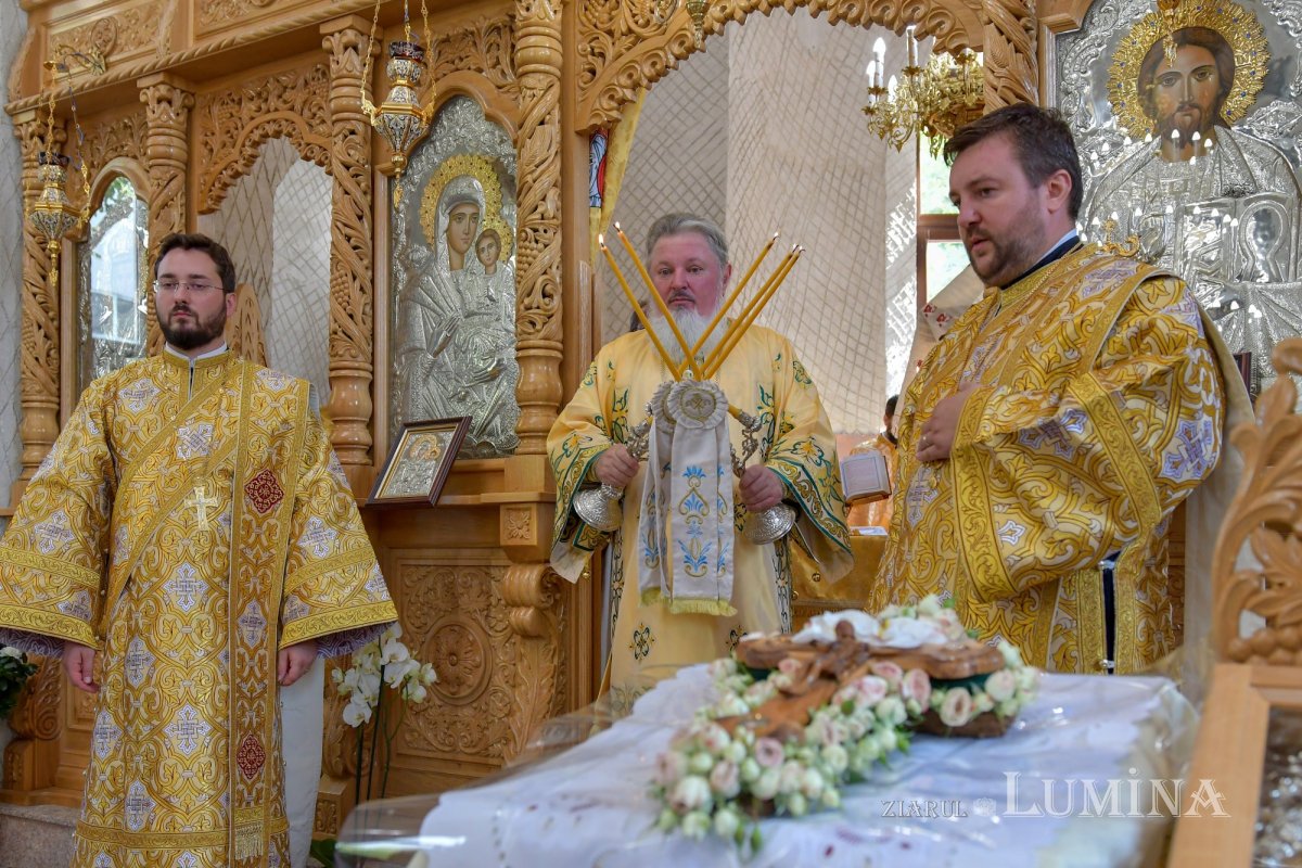 Sfinţire la Biserica „Sfântul Proroc Daniel” din Capitală 126539