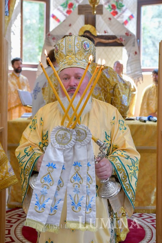 Sfinţire la Biserica „Sfântul Proroc Daniel” din Capitală 126541