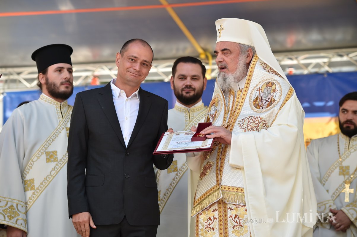 Biserica Parohiei Apărătorii Patriei 1 a fost sfinţită 126971