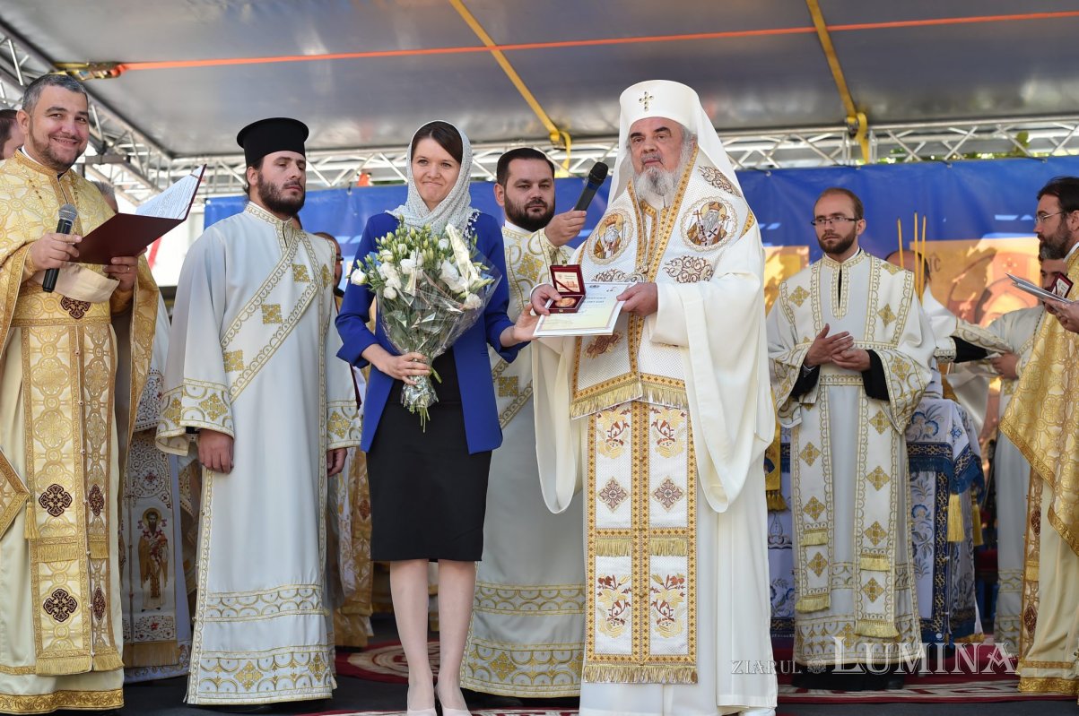 Biserica Parohiei Apărătorii Patriei 1 a fost sfinţită 126975