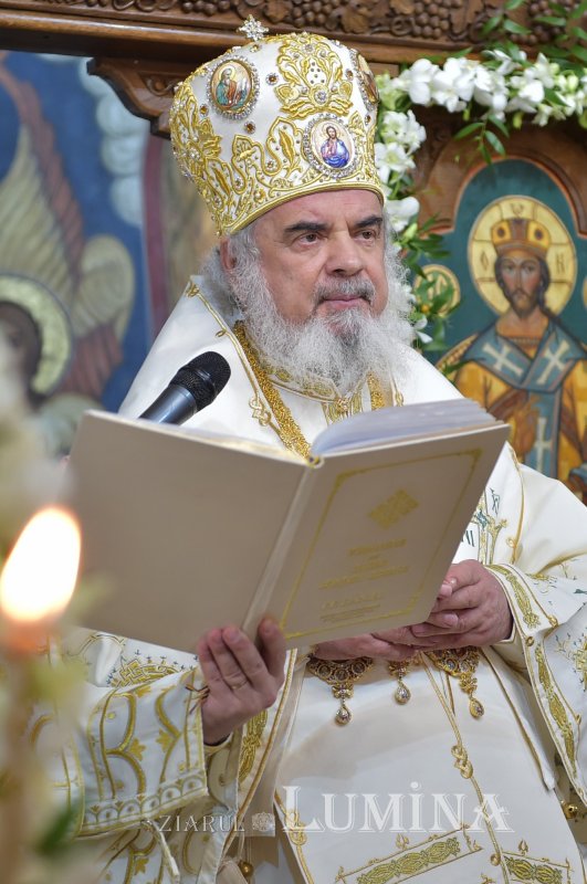 Biserica Parohiei Apărătorii Patriei 1 a fost sfinţită 126997
