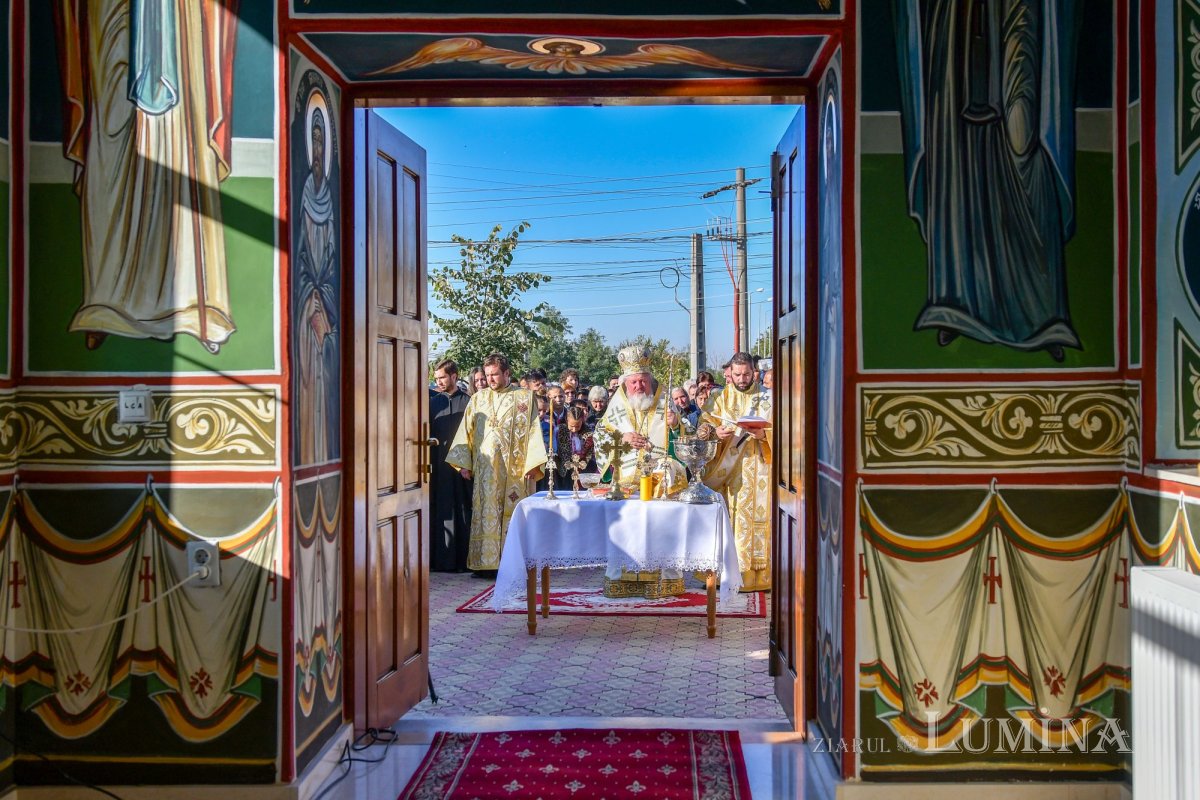 Biserica Parohiei Petrăchioaia a fost sfințită 127183