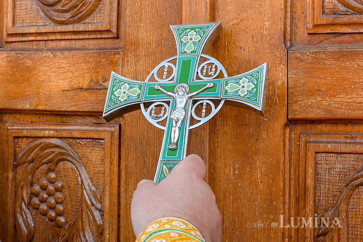 Biserica Parohiei Petrăchioaia a fost sfințită 127193