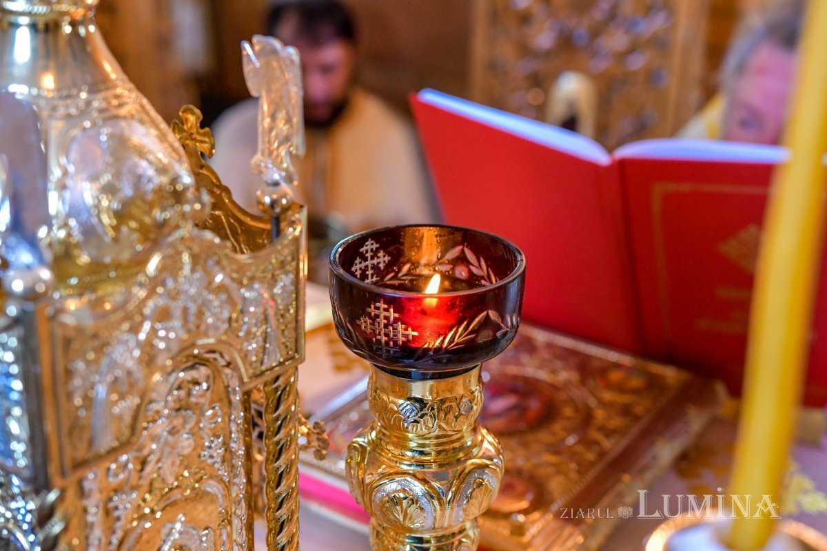 Biserica Parohiei Petrăchioaia a fost sfințită 127206