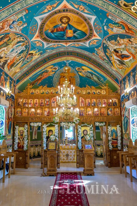 Biserica Parohiei Petrăchioaia a fost sfințită 127210