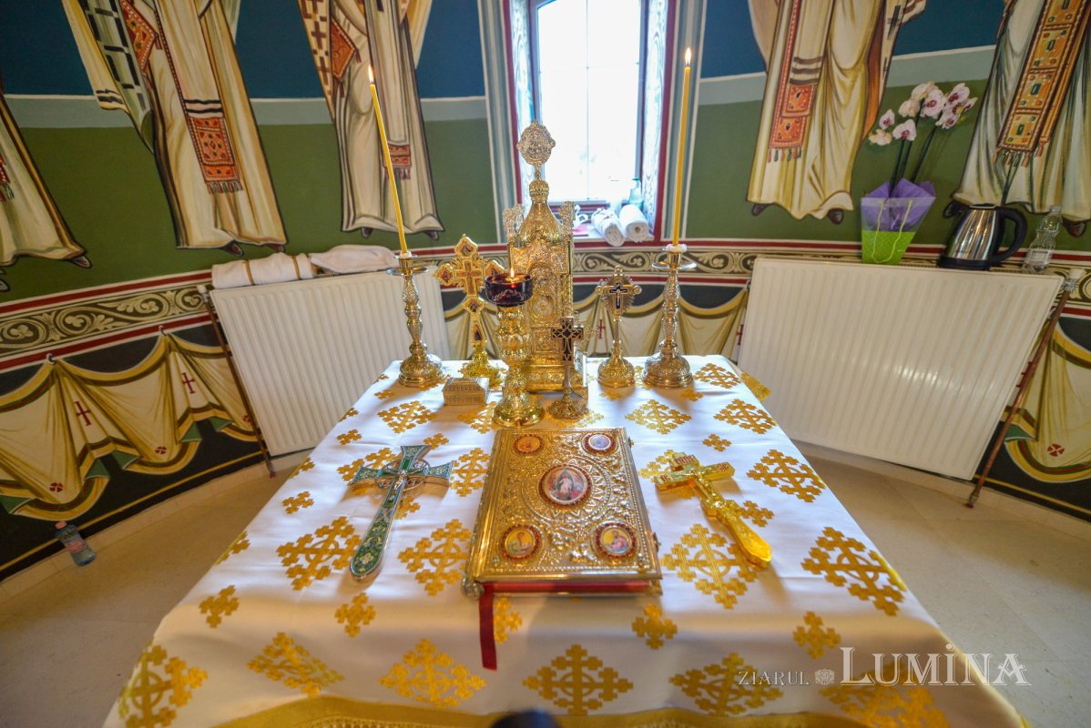 Biserica Parohiei Petrăchioaia a fost sfințită 127214